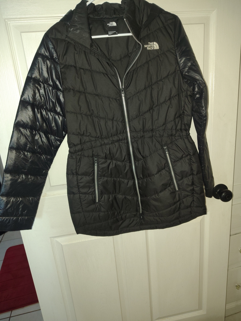 The North Face Women's Black Quilted Hooded Puffer Jacket
